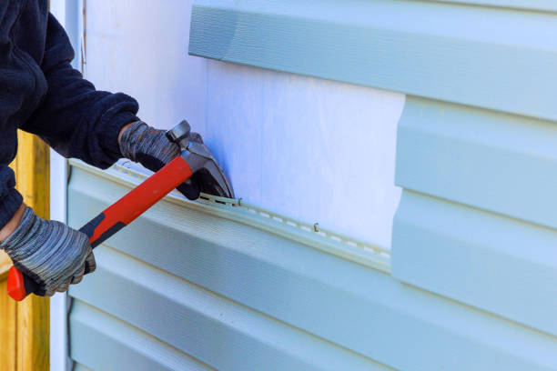 Trusted Emergency Siding Repair service in Bloomfield, IN - Creative Siding